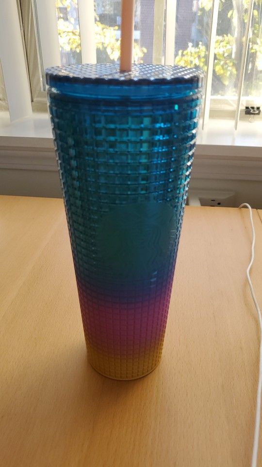 Brand NEW Starbucks Coffee  Latte Cold Drink  Cup