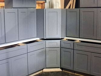 Gray Shaker Kitchen Cabinets