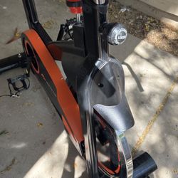Indoor Cycling Bike 
