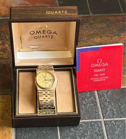 Vintage 1977 Omega Constellation Chronometer Quartz ref 198.0118 cal 1346 Box Papers