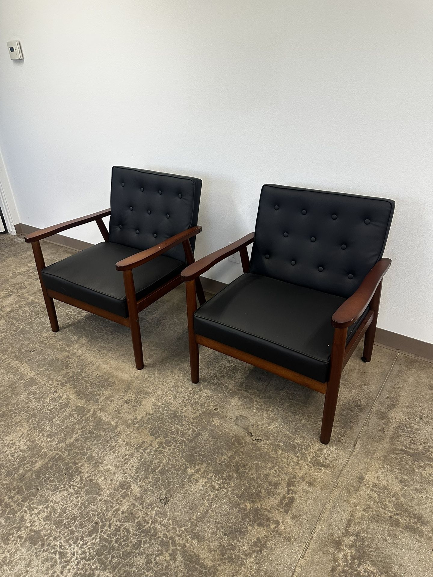 Mid Century Retro Accent Chair