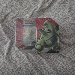 Tyranitar V Striker Tin