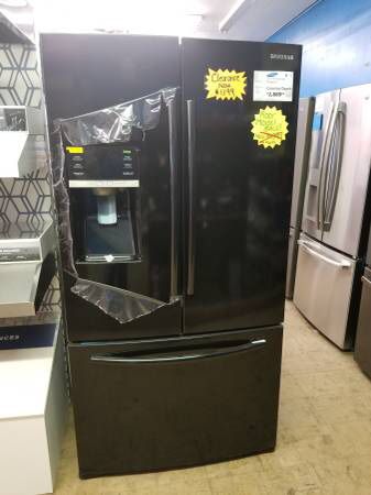 BRAND NEW! 36” French door refrigerator