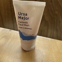 Ursa Major Brightening Fantastic Face Wash Cedar & Spearmint 30ml Travel Sz New