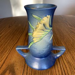 Vintage Roseville Art Pottery Blue Freesia Vase 119-7” Flower Pot Bowl Decor