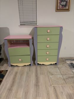 Girls Bedroom Dresser and Nightstand Set