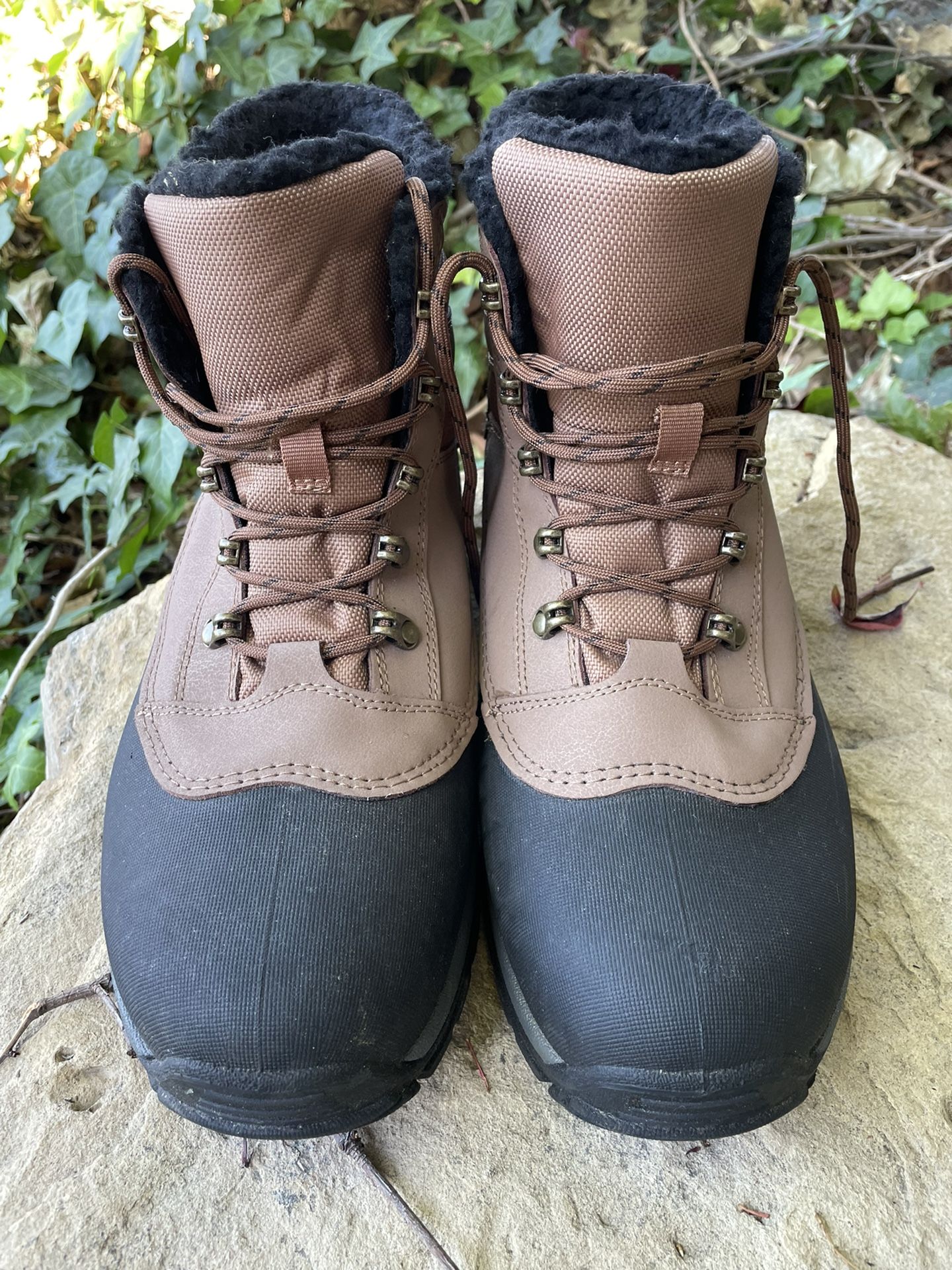 North face Thermilite Boots Size 13
