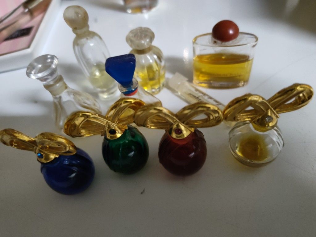 10 Designer Perfumes In Small Glass Bottles