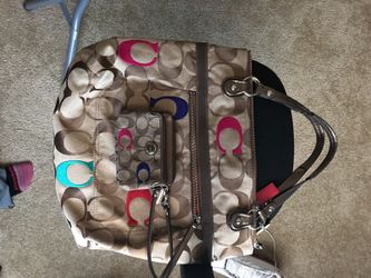 Authentic coach purse and wallet need gone!