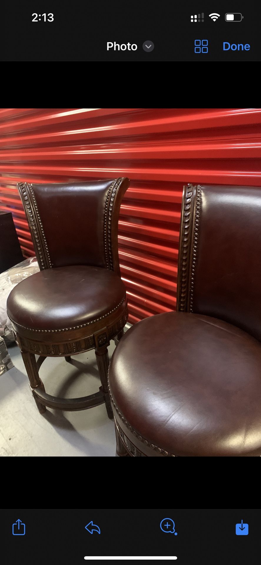 Ashley’s Mahagony Bar Stools