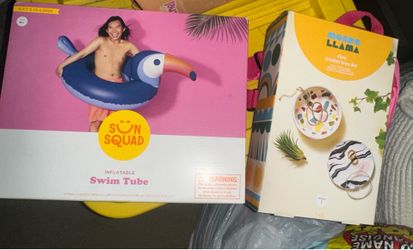 Summer bundle pool float