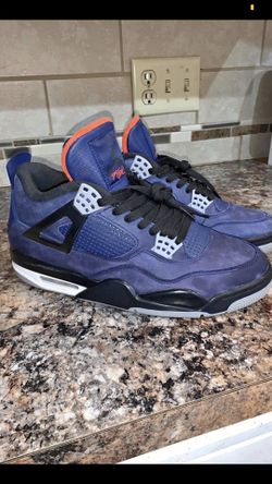 Nike Jordan retro 4 Winterized. Cool color-way! Size 9