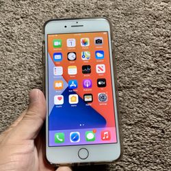 iPhone 7 Plus Unlocked 128GB + Case