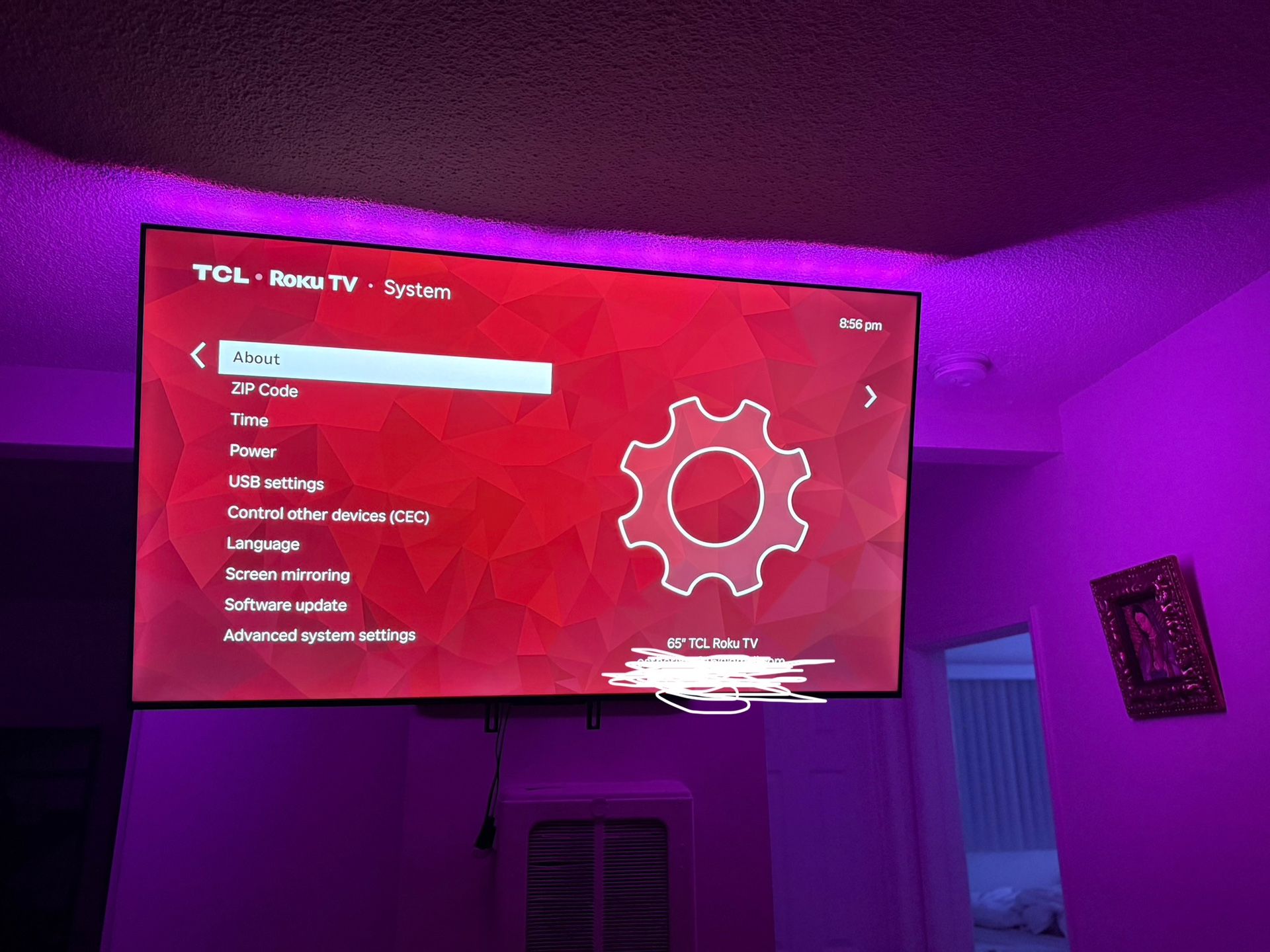 65In TCL Roku Tv With Tv Mount Comes With LED Lights 