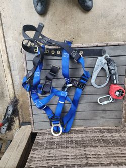 Safety Harness And Yoyo