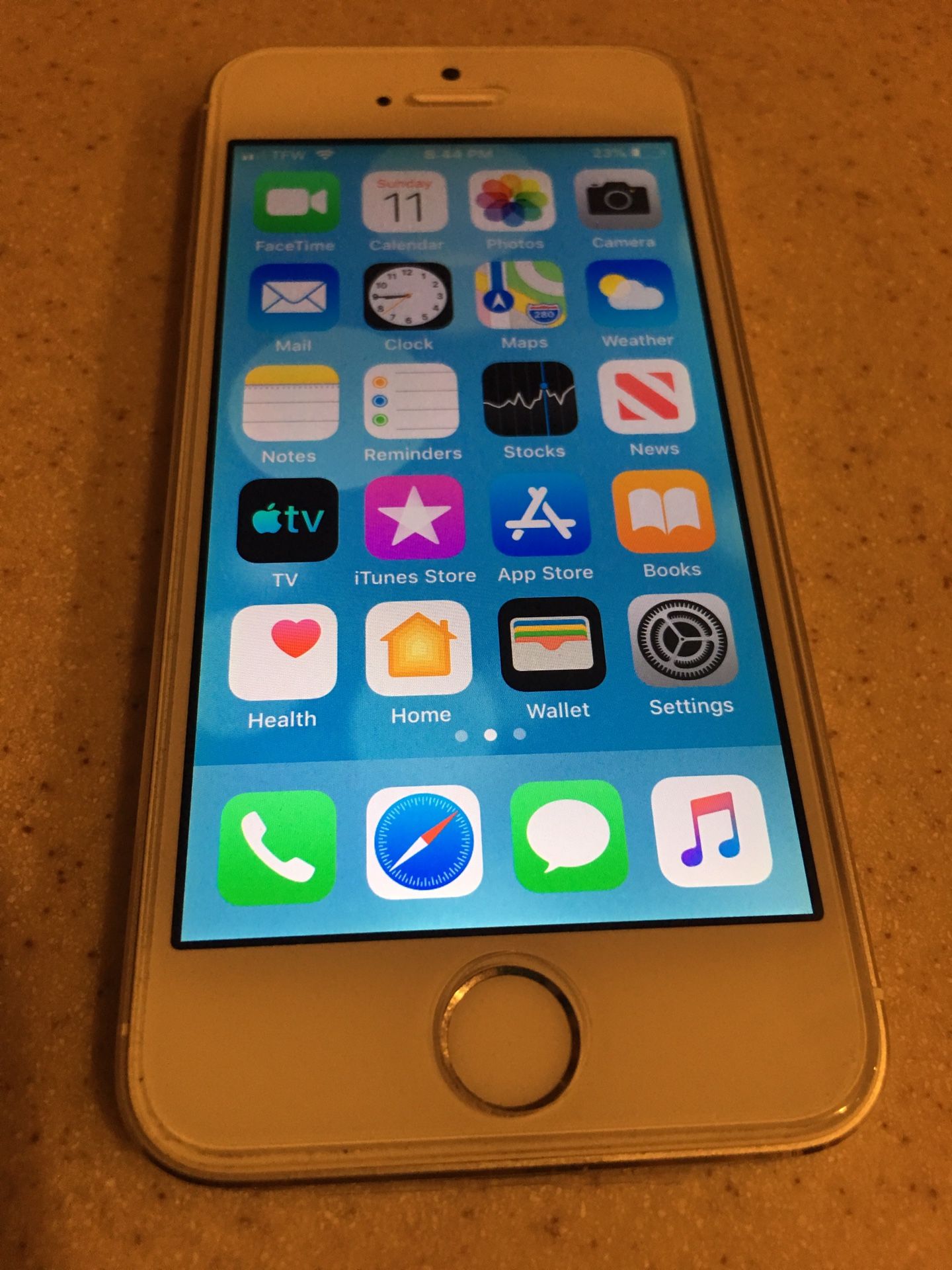 Unlocked iPhone 5S in New condition