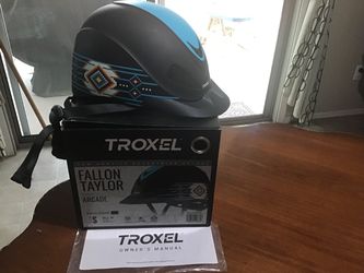 Helmet equestrian