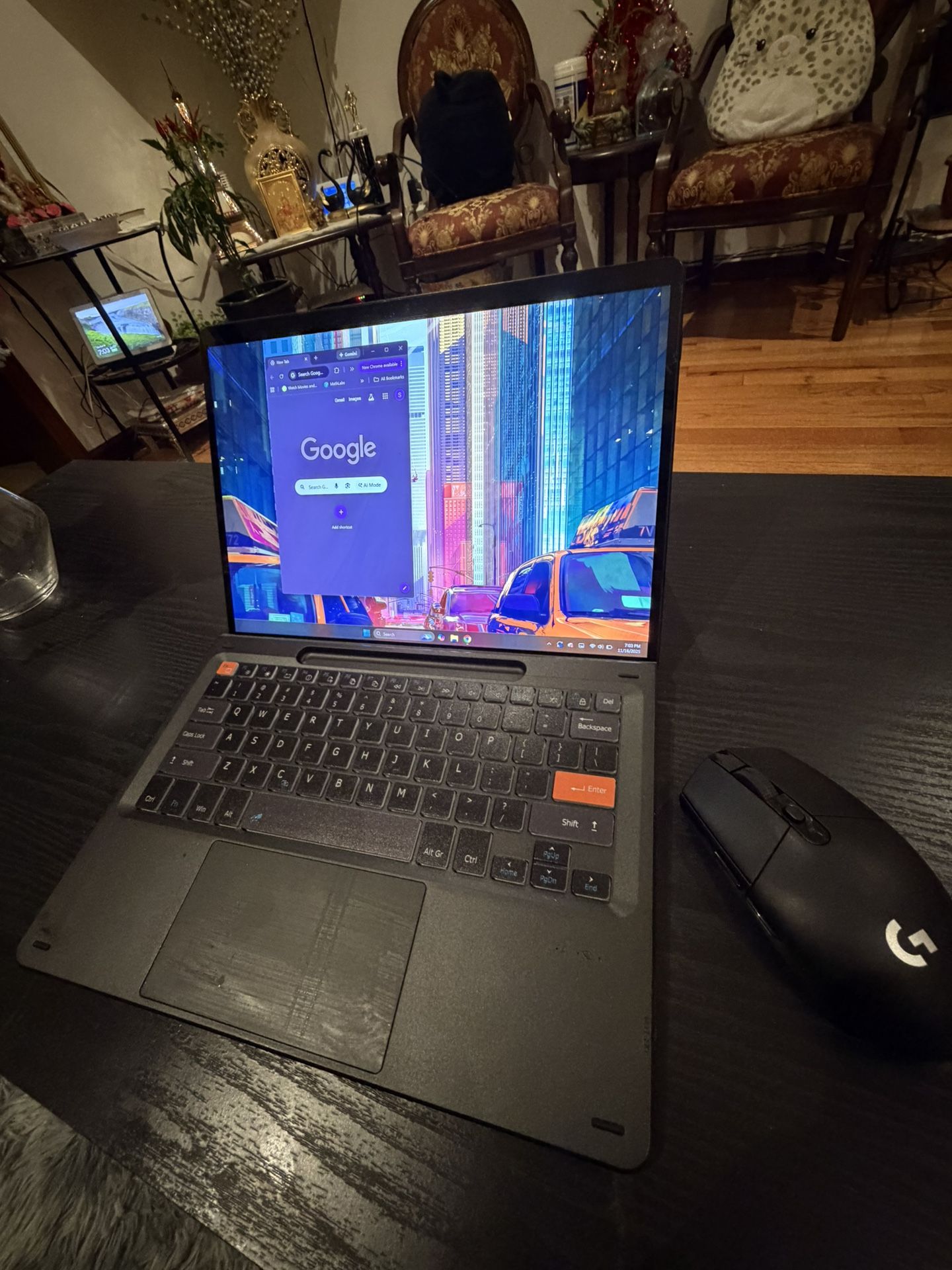 Microsoft surface pro x comes with mouse and keyboard(open To Trades)