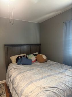 Bedroom furniture set with 2 dresser and nightstand