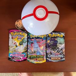 Pokemon Premier Ball Tin With Evolving Skies, Chilling Reign And Fusion Strike