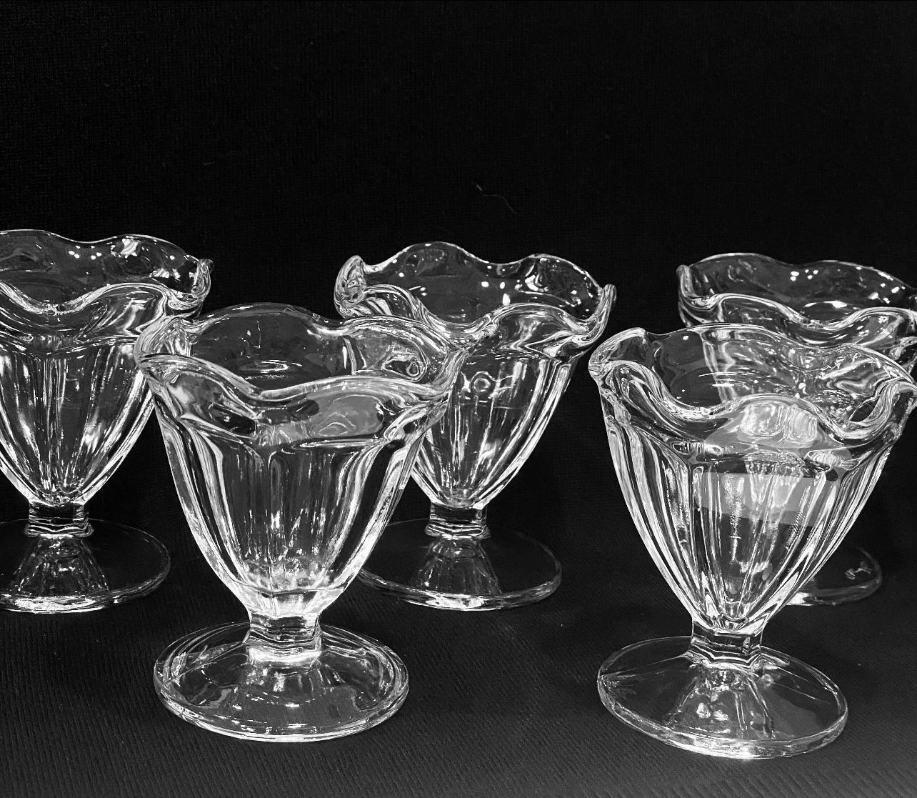 Vintage Libby 1950’s Ice Cream Sundae 4” Tall Glasses Set of 5.