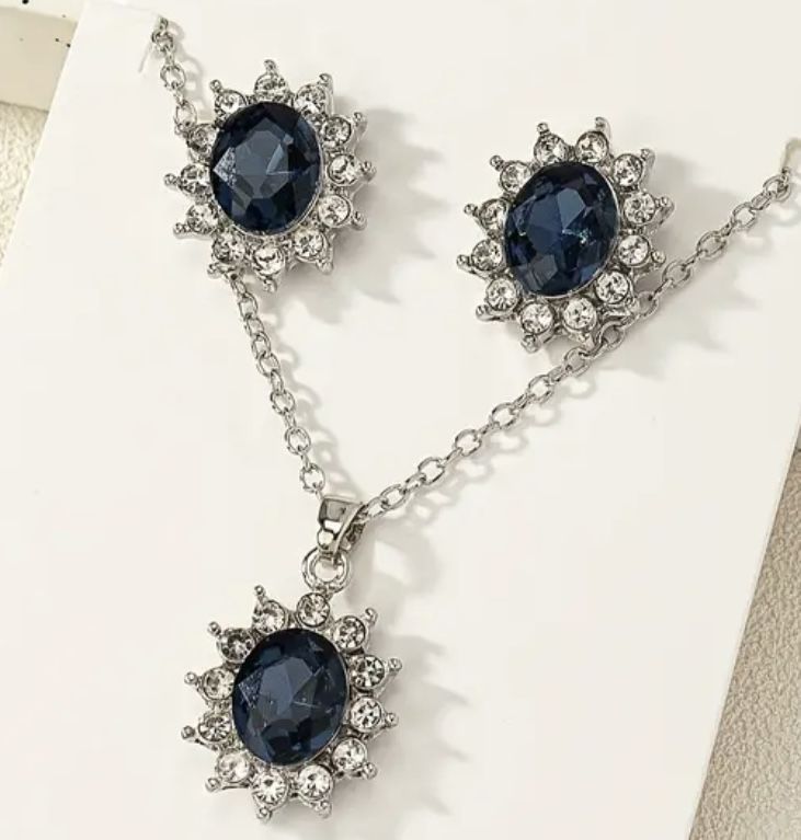 Gorgeous Necklace And Earrings Set Wedding Birthday Anniversary Or Just To Say I Love You