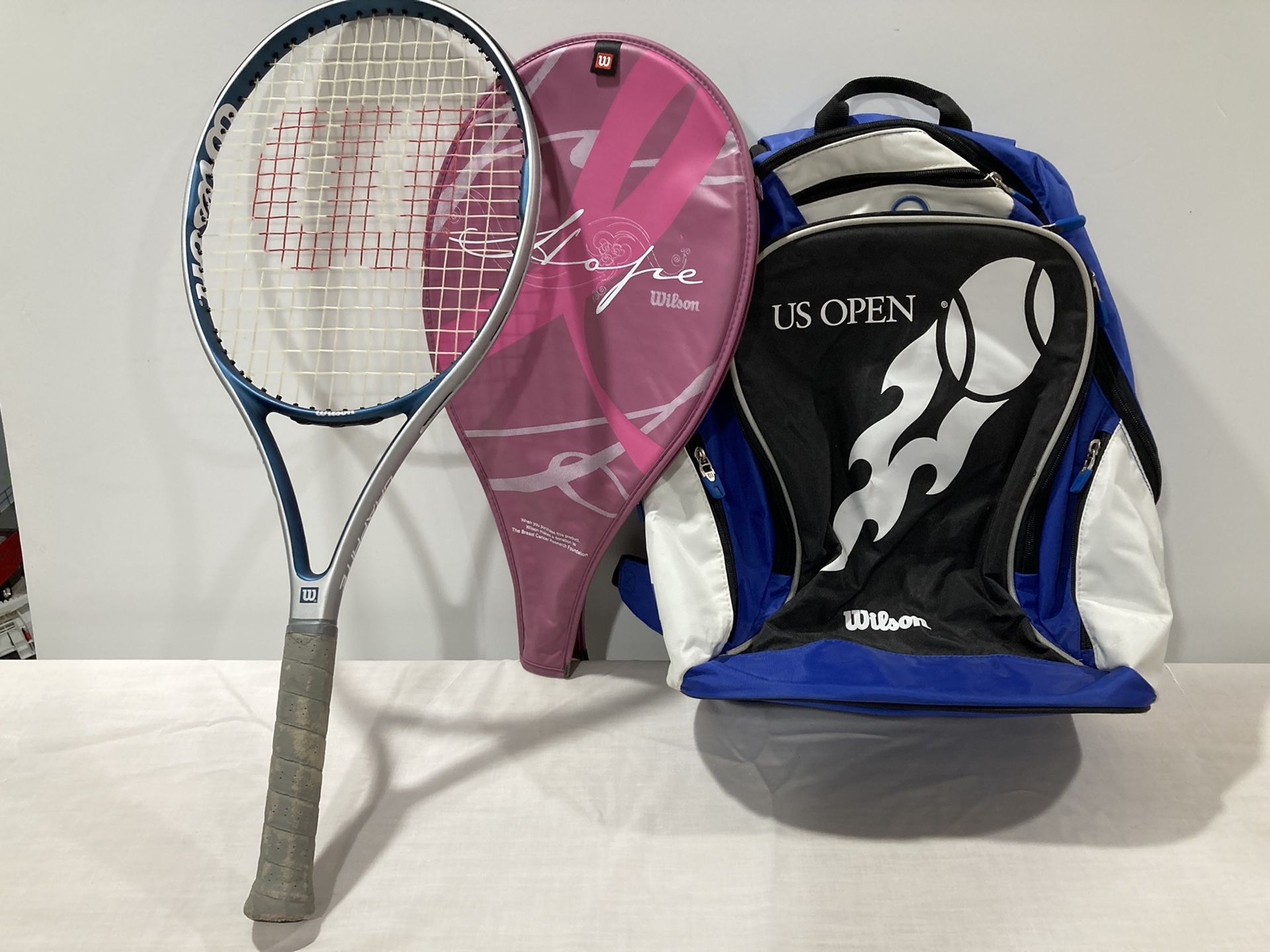 WOMAN TENNIS RACKET /COVER AND BAG.BRAND NEW .$50.00.