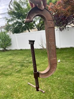 C-clamp man Cave Piece It’s Huge