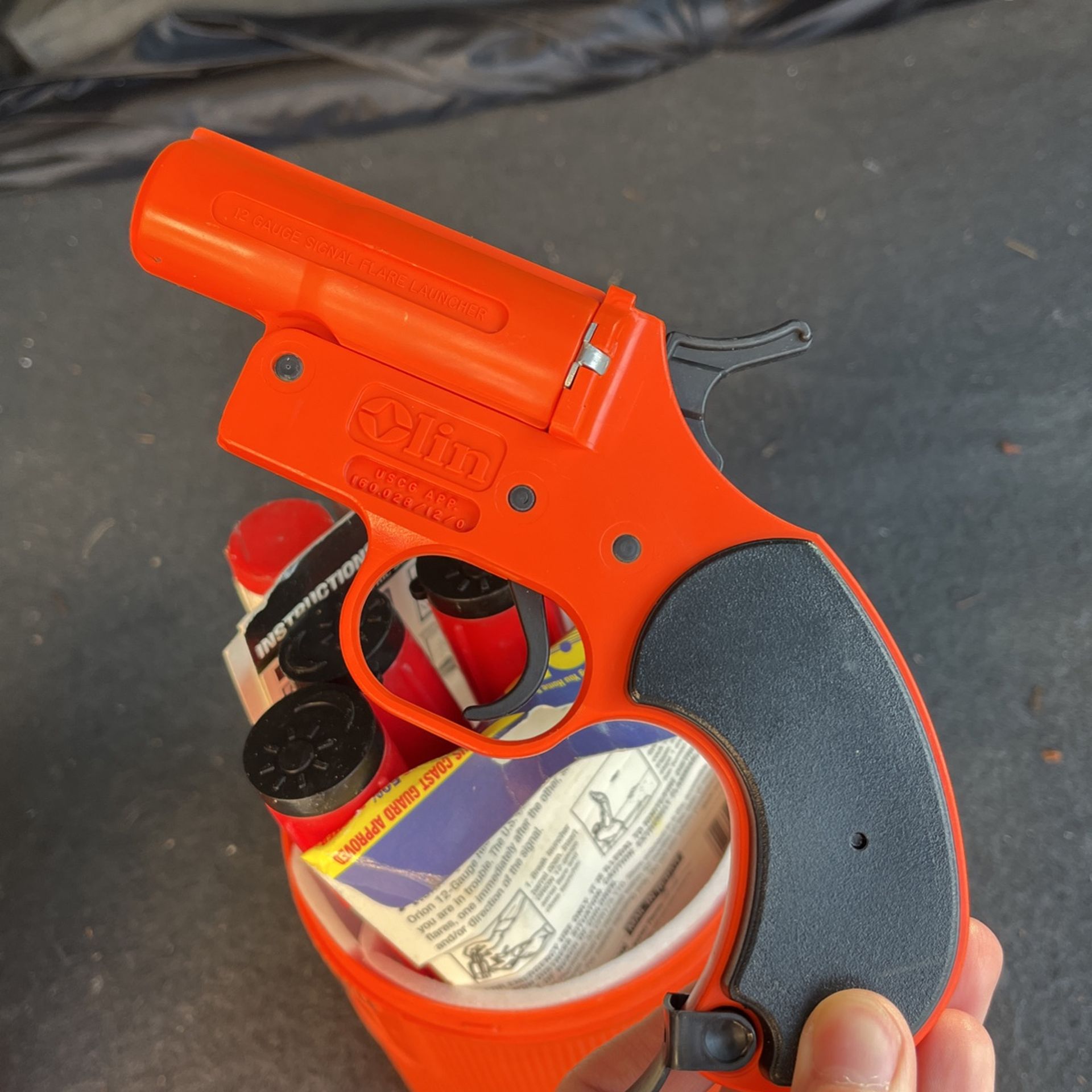 Olin Alert/Locate Marine Signal Kit, Boat Flares for Sale in Covington