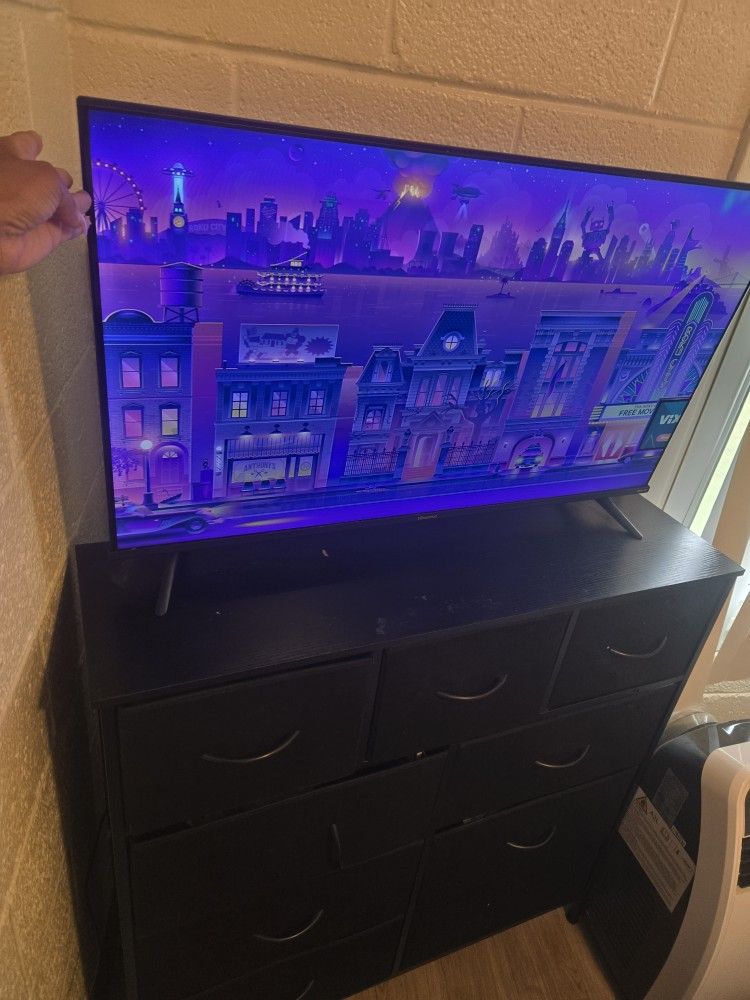 43 Inch Roku TV