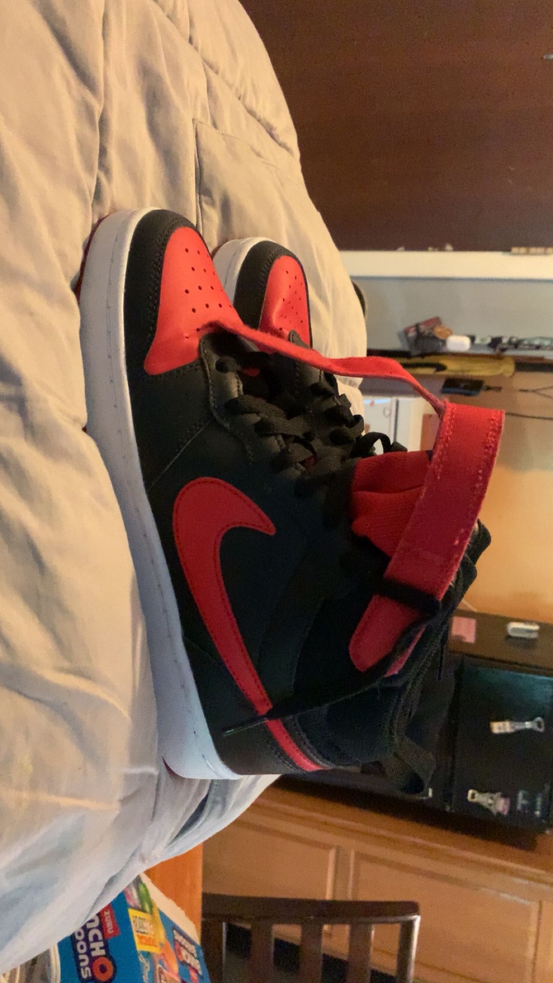 Kids Nike Court Borough’s Sz 7