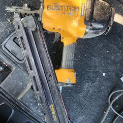 Bostitch F28WW Framing Nailer 