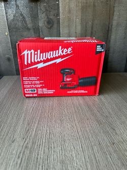 Milwaukee sander