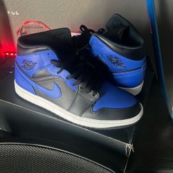 Air Jordan 1 Mid