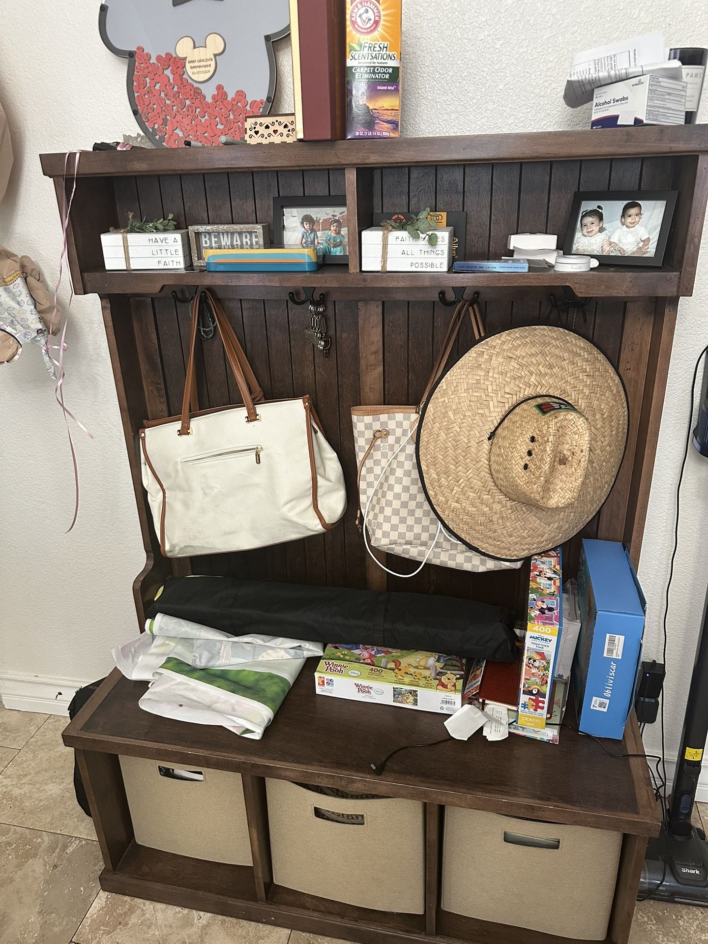 Entry Bench Storage