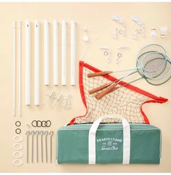 Badminton set