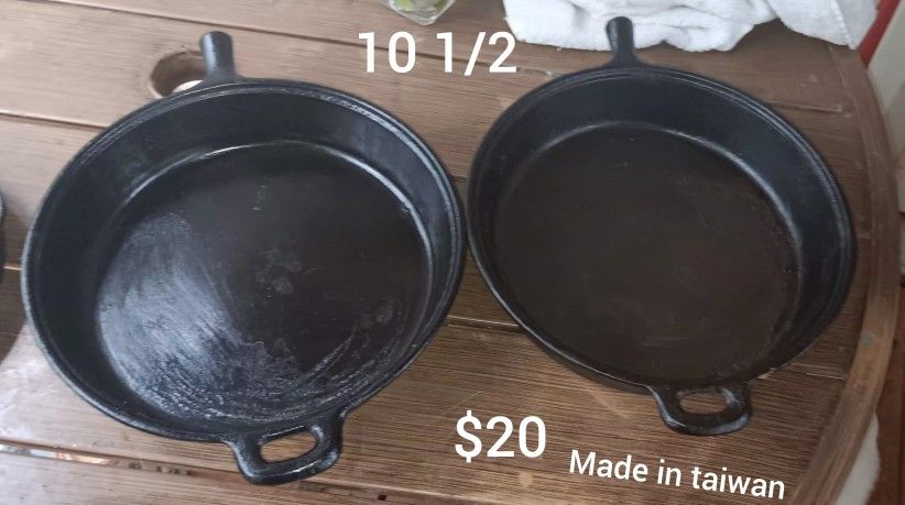 Two Cast iron pans