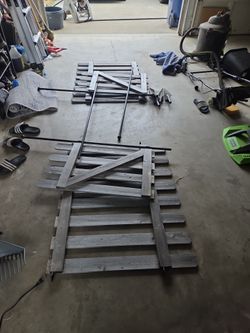 Short dog gate