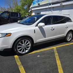 2011 Lincoln MKT