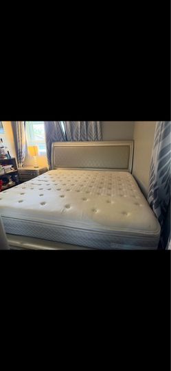 King Bedroom Set