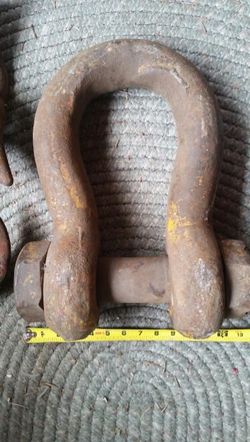 Huge D ring