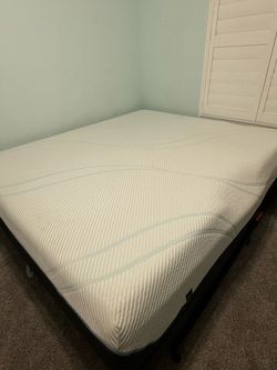 Tempurpedic king mattress