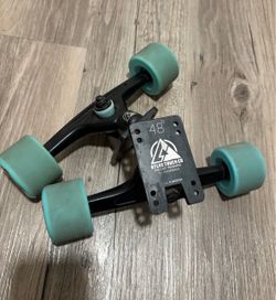 Atlas 48deg Longboard Trucks w/ Wheels