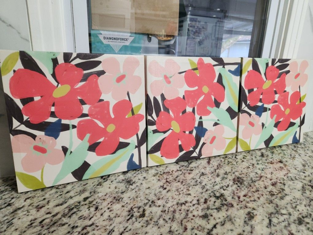 Set Of 3 Flower Canvas