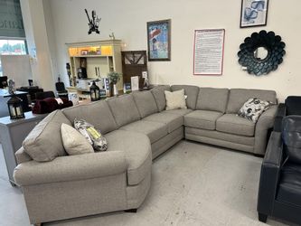 Big Sale!!! 3 Piece Modern & Chic Sectional With Cuddler/ Brand New 