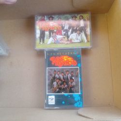LOS YONICS CASSETTE LOT