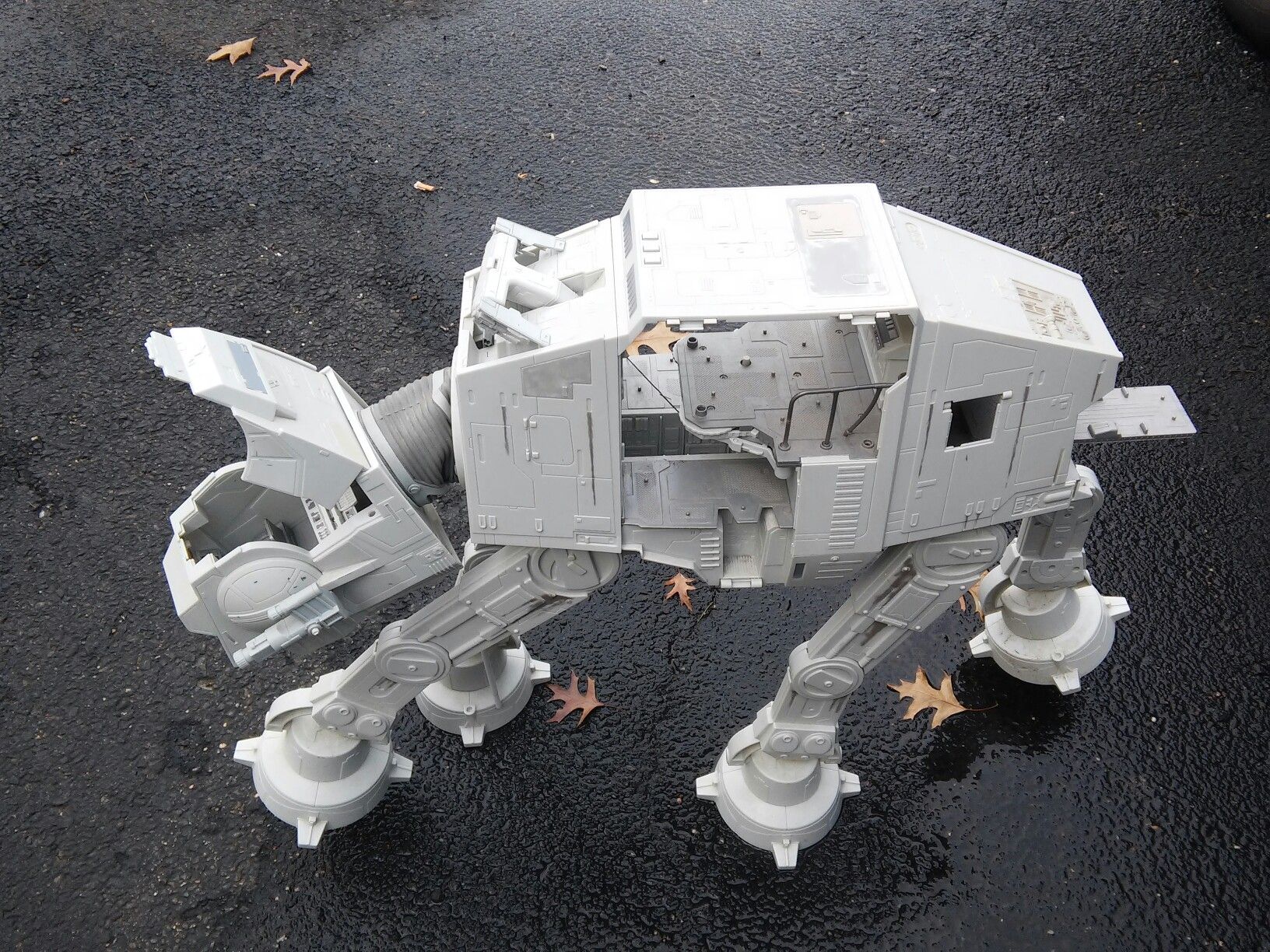 Star Wars AT-AT 23in tall as shown