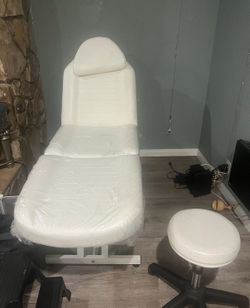 Massage bed