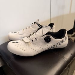 Specialized Cycling Shows Size 13