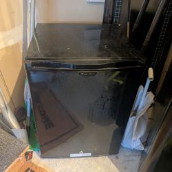 Mini fridge